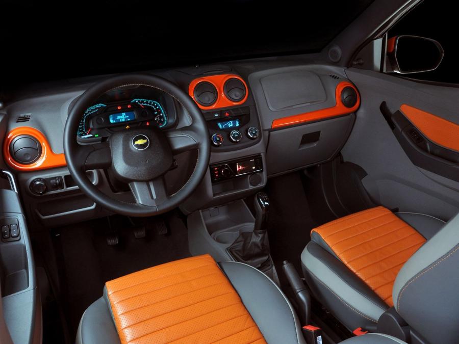  Chevrolet Agile Crossport Concept 2010 года  (фото 2 из 5)